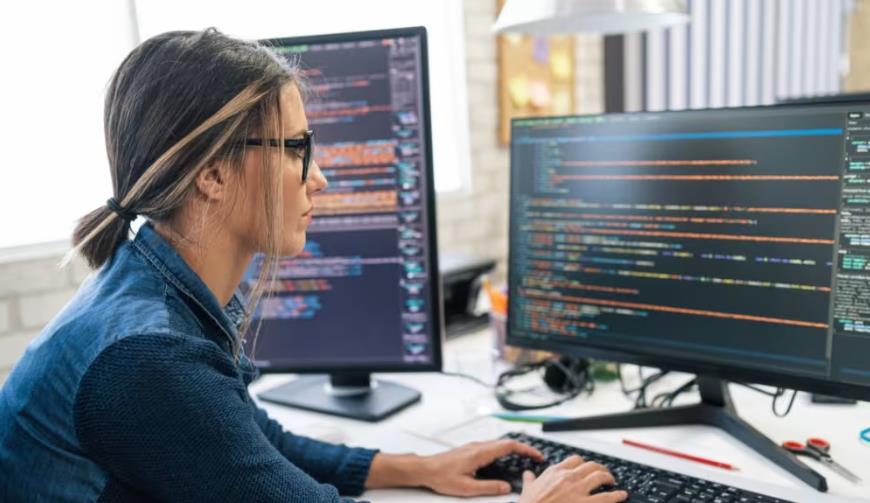 湖州小程序开发公司：DevOps与BI工具生命周期管理的深度融合
